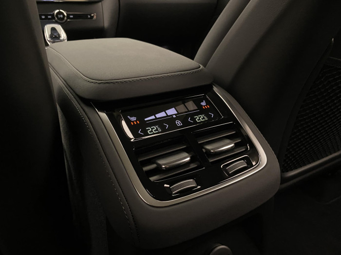 Volvo XC90 T8 AWD RECHARGE BRIGHT PLUS 7m