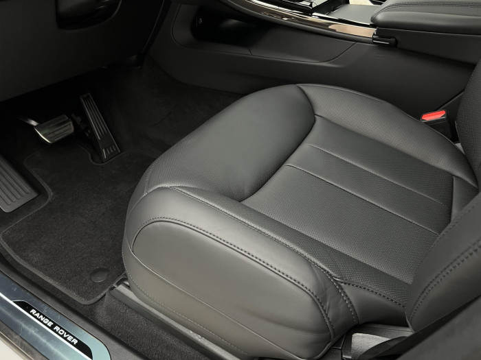 Land Rover Range Rover Sport D300 DYNAMIC SE AWD AUT 3.0 d Dynamic SE