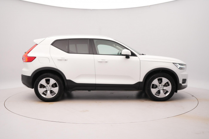 Volvo XC40 B4 MOMENTUM AUT NAV 2.0 Momentum