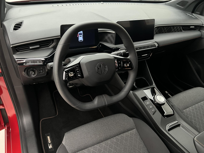 MG MG3 1.5 EMOTION Hybrid+ AUT CZ