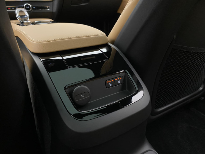 Volvo V90 T8 AWD Plug-in BRIGHT ULTRA