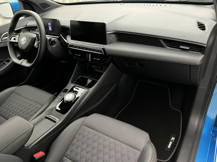 MG MG3 EXCLUSIVE HYBRID+ AUT CZ 1.maj 1.5 Exclusive