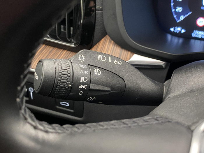 Volvo XC60 D4 AWD INSCRIPTION AUT CZ 2.0 d