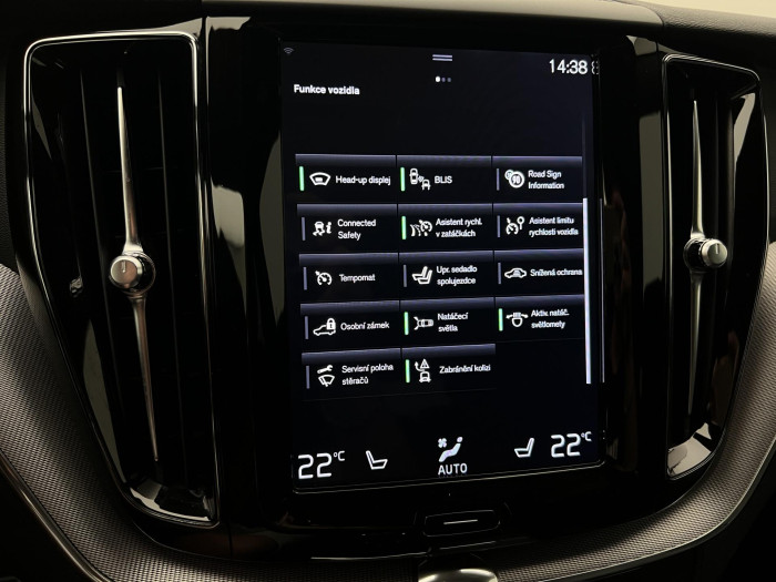 Volvo XC60 T6 AWD R-DESIGN AUT