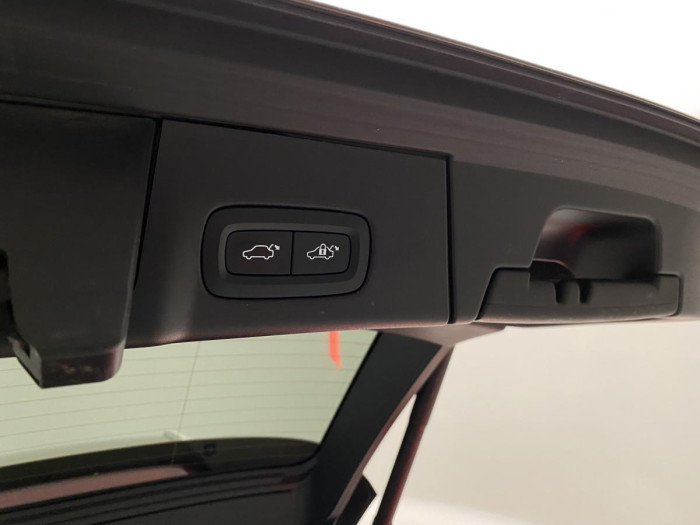 Volvo V90 D5 AWD MOMENTUM REZERVACE 2.0 d Momentum