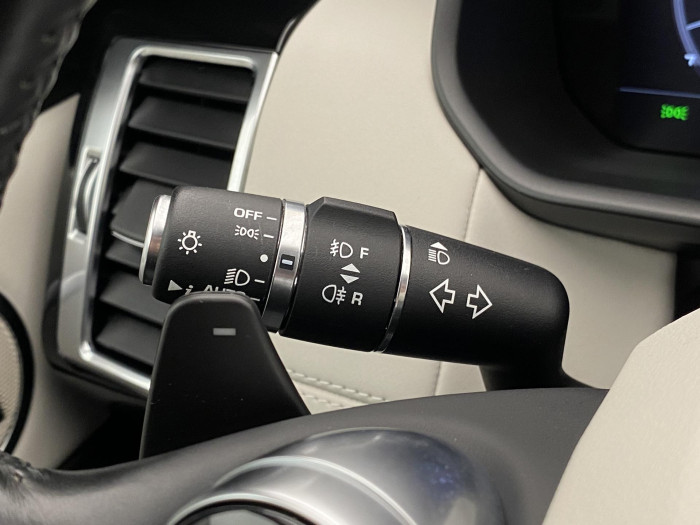 Land Rover Discovery SD6 HSE AWD AUT REZERVACE