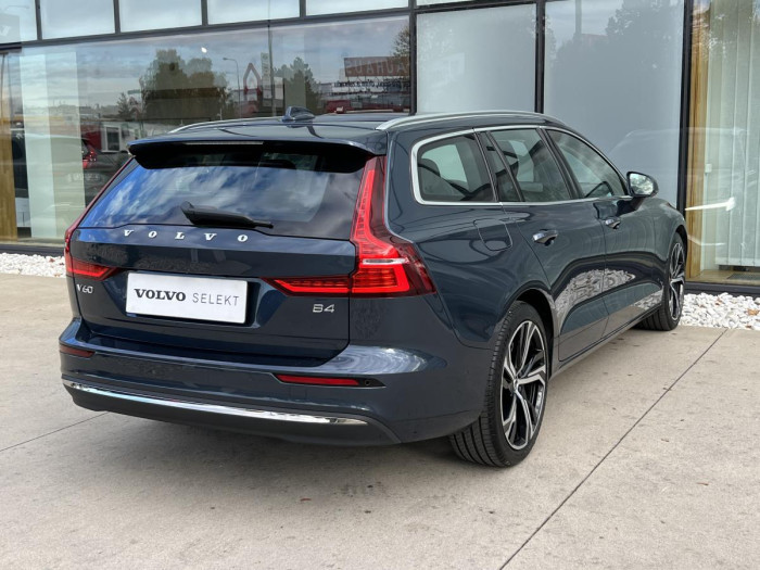 Volvo V60 B4 ULTIMATE BRIGHT Aut 1.maj.