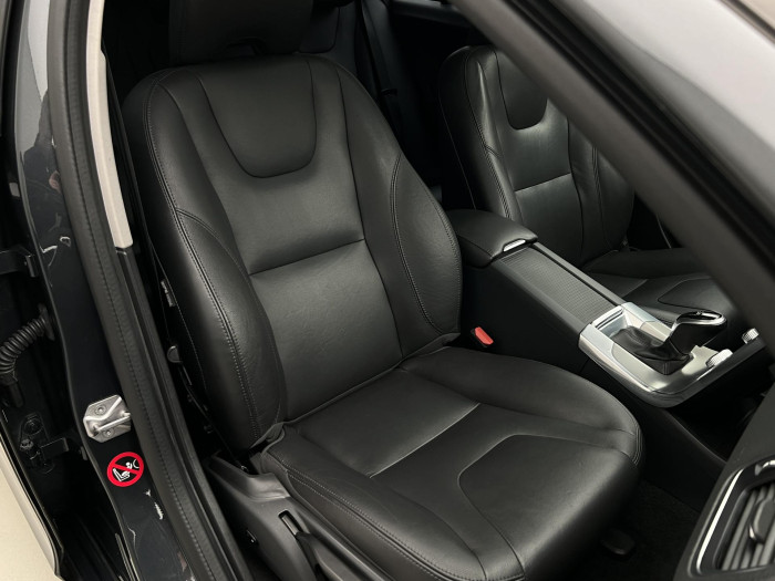 Volvo V60 D4 SUMMUM AUT 2.0 d Summum