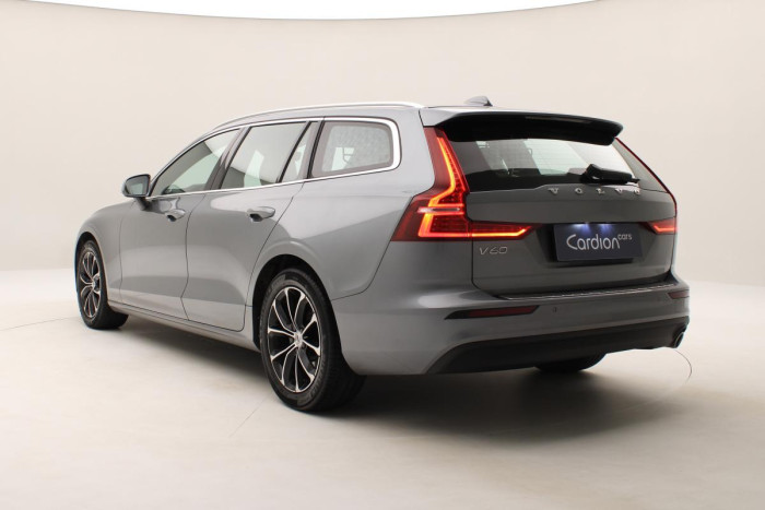 Volvo V60 D3 MOMENTUM NAVIGACE REZERVACE 2.0 d Momentum