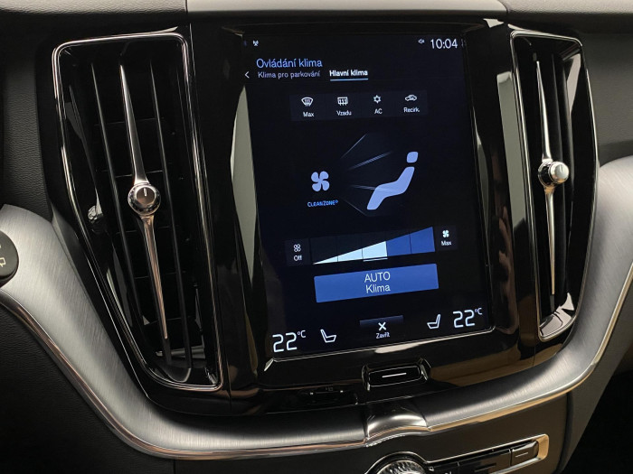 Volvo XC60 T5 AWD MOMENTUM AUT CZ 2.0 Momentum