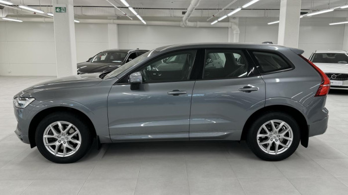 Volvo XC60 D4 AWD MOMENTUM REZERVACE 2.0 d Momentum