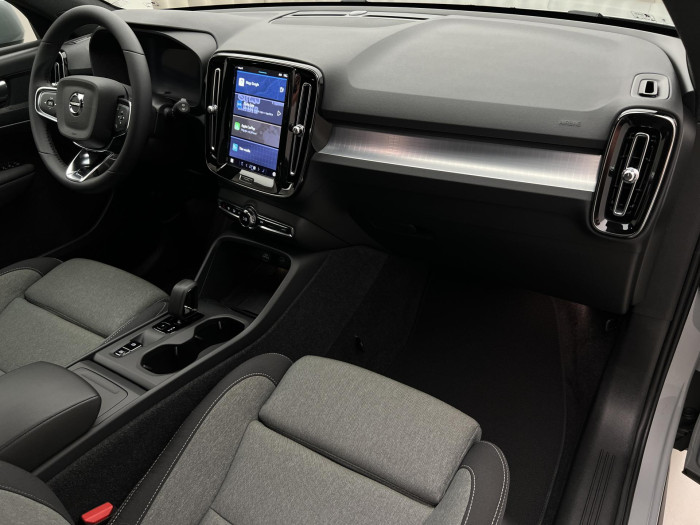 Volvo XC40 B4 CORE AUT 1.maj.