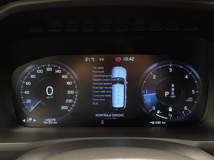 Volvo XC90 B5 AWD INSCRIPTION REZERVACE