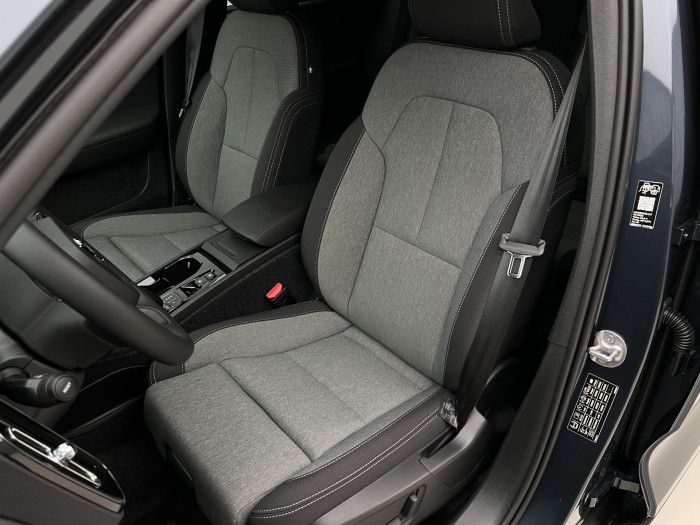 Volvo XC40 B3 AUT DARK PLUS