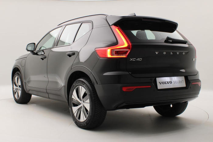 Volvo XC40 T5 ULTIMATE RECHARGE REZERVACE