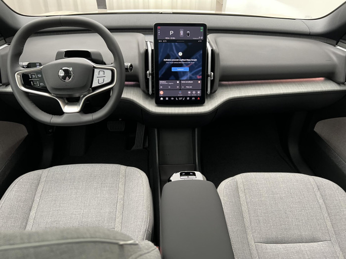 Volvo EX30 PURE TWIN PERFORMANCE ULTRA