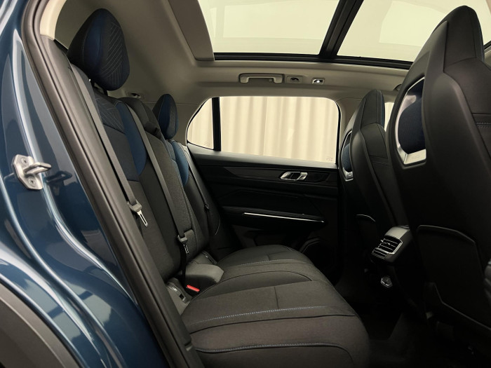 Lynk & Co 01 HEV AUT