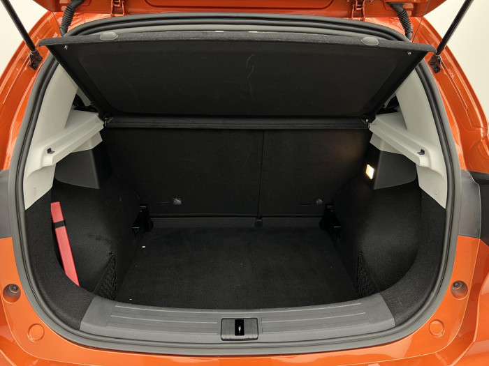 MG ZS 1.0T EXCLUSIVE AUT CZ 1.maj. 1.0 Exclusive