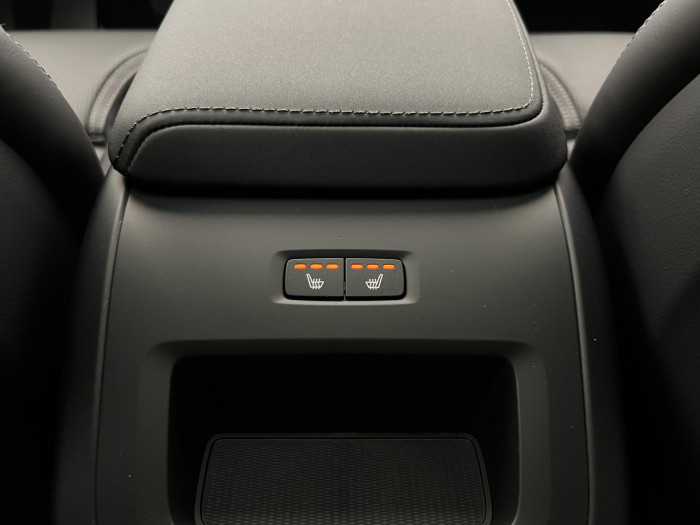 Volvo XC60 T8 AWD RECHARGE BLACK ULTRA