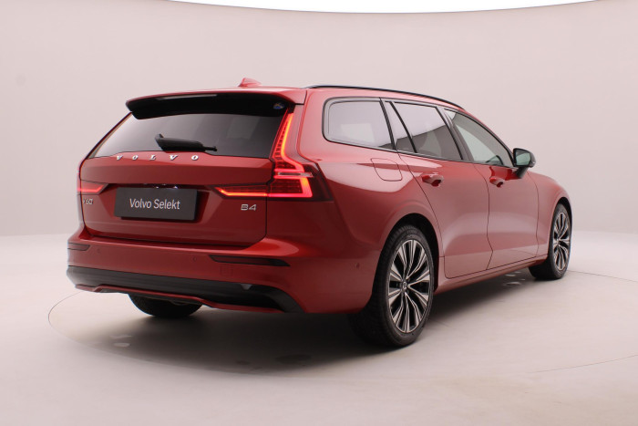 Volvo V60 B4 DARK PLUS AUT CZ