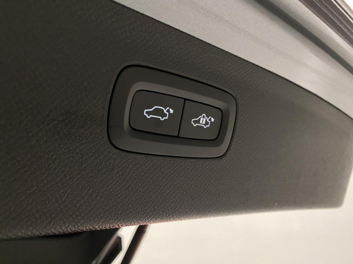 Volvo XC90 D5 AWD INSCRIPTION REZERVACE 2.0 d