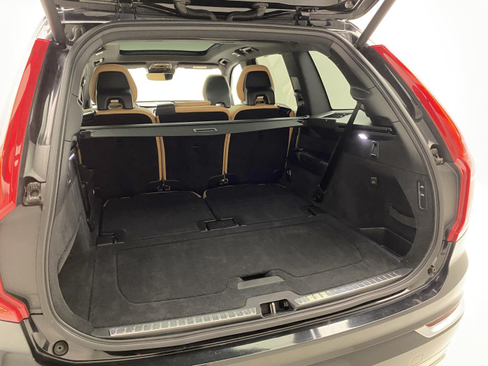 Volvo XC90 T6 AWD INSCRIPTION REZERVACE