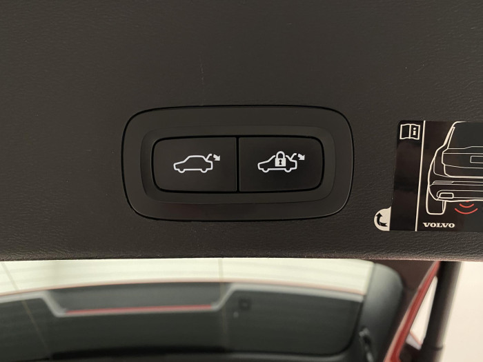 Volvo XC40 T4 MOMENTUM AUT CZ 2.0 Momentum