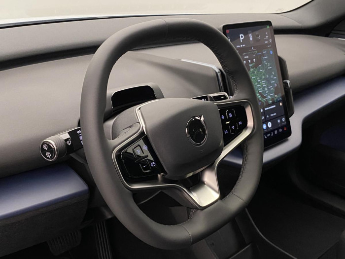 Volvo EX30 PURE ELECTRIC RECHAR. CORE RWD
