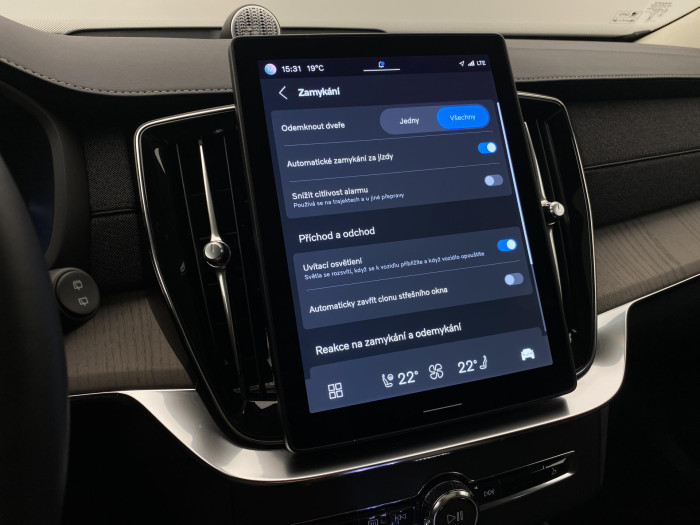 Volvo XC90 T8 AWD RECHARGE DARK ULTRA 7m