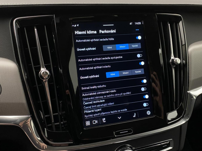 Volvo V90 CC B4 AWD PLUS AUT REZERVACE 2.0 CC CC Plus