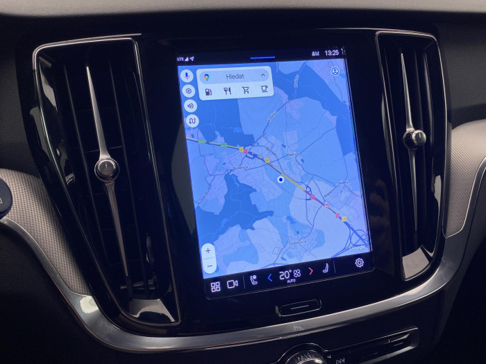 Volvo V60 B4 DARK PLUS AUT REZERVACE