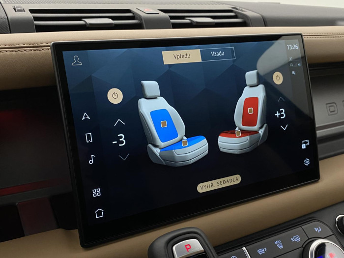 Land Rover Defender 110 D300 X AWD REZERVACE 3.0 d