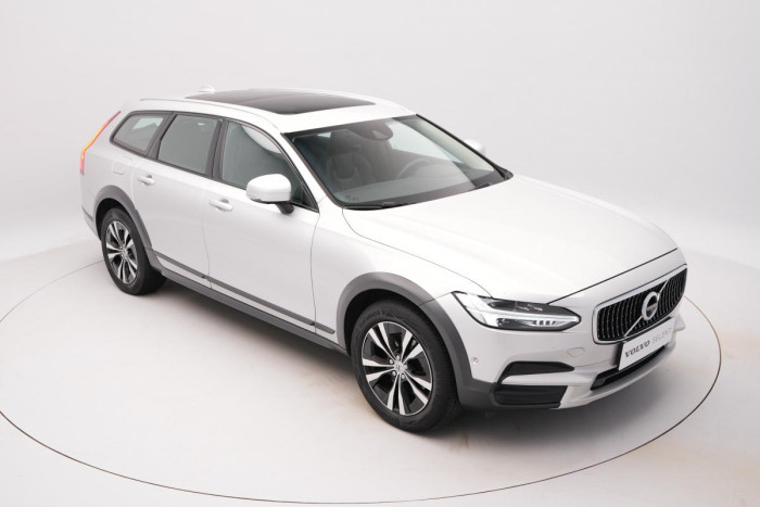 Volvo V90 CC D4 AWD MOMENTUM 1.maj. 2.0 d CC CC Momentum