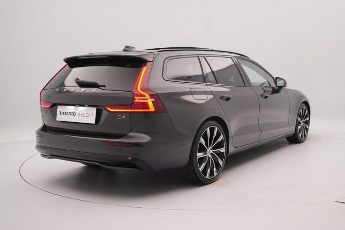 Volvo V60 B4 ULTIMATE DARK AUT