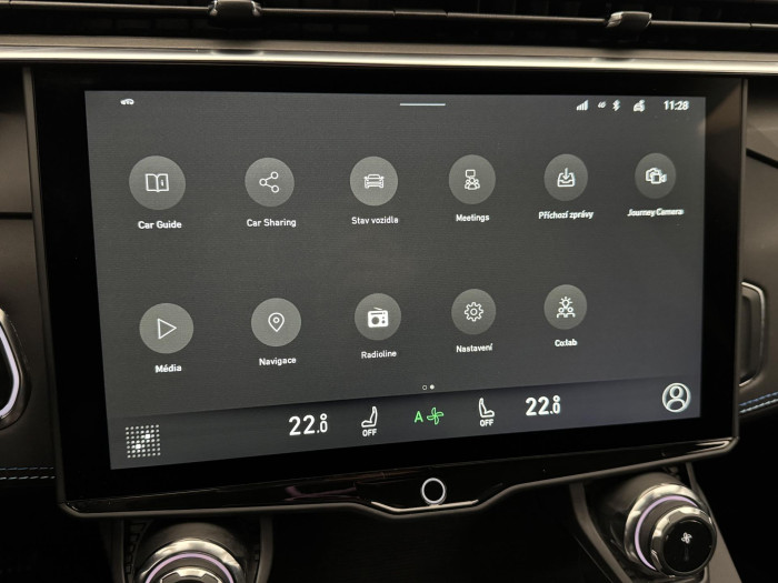 Lynk & Co 01 PHEV DCT AUT 1.maj