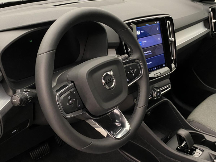 Volvo XC40 B4 PLUS AUT CZ 1.maj. 2.0 Plus