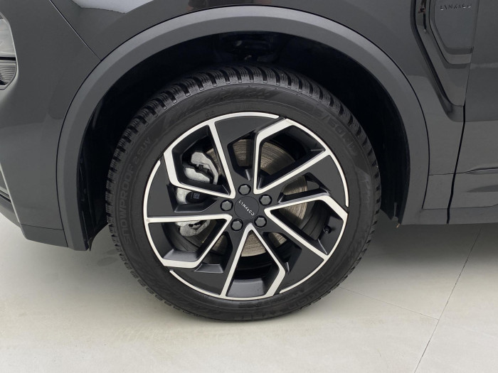 Lynk & Co 01 01 CORE PHEV