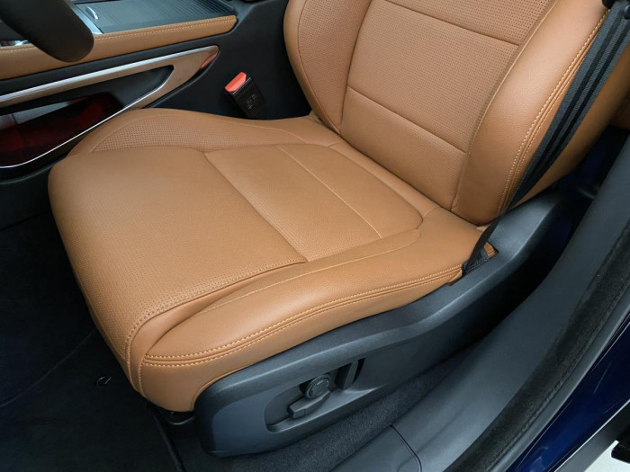 Jaguar F-Pace D200 AWD R-DYNAMIC REZERVACE 2.0 d Dynamic