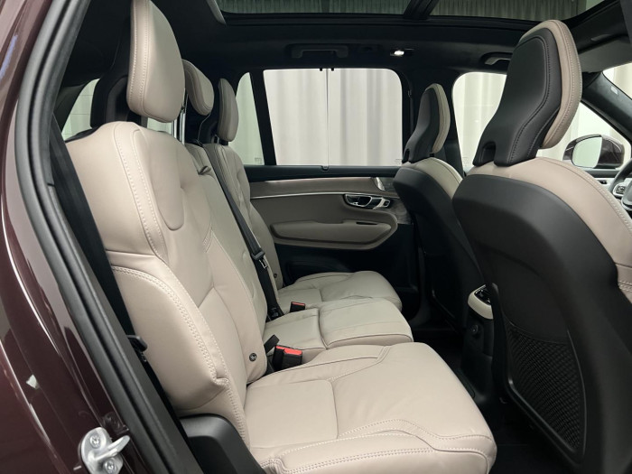 Volvo XC90 T8 AWD AUT BRIGHT ULTRA 7-míst