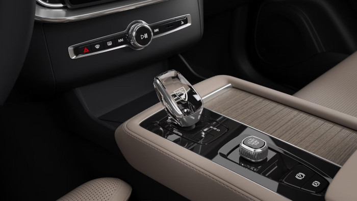 Volvo XC90 B5 AWD DARK PLUS