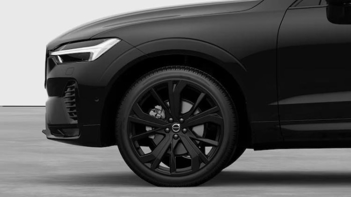 Volvo XC60 B5 AWD BLACK EDITION PLUS AUT