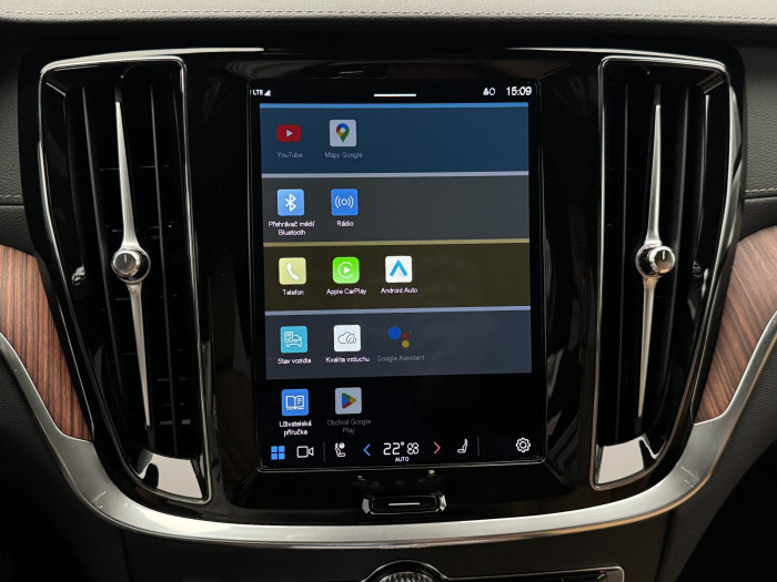 Volvo V60 CC B5 AWD ULTIMATE REZERVACE 2.0 CC CC