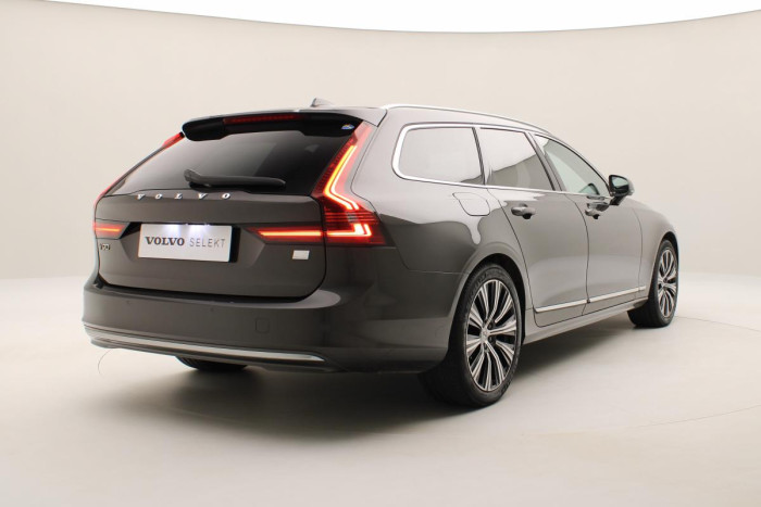 Volvo V90 T8 AWD PLUS RECHARGE CZ 1.maj