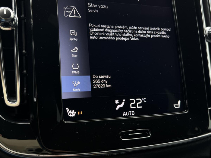 Volvo XC40 D3 INSCRIPTION 1.maj REZERVACE 2.0 d
