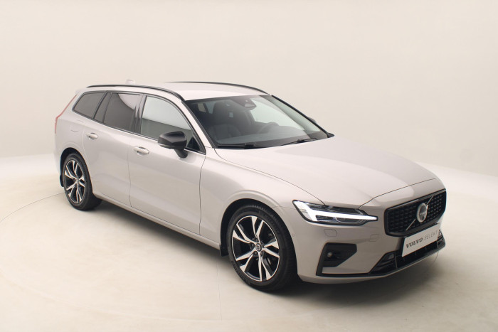 Volvo V60 B4 PLUS DARK AUT 1.maj