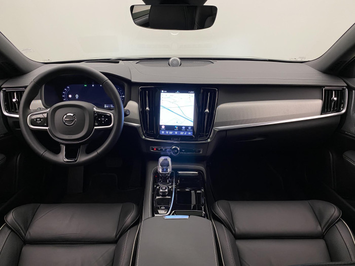 Volvo V90 T6 AWD PLUG-IN DARK ULTRA