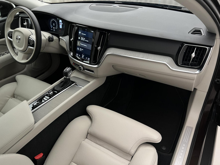 Volvo V60 CC D4 AWD POLESTAR AUT CZ 2.0 d CC CC