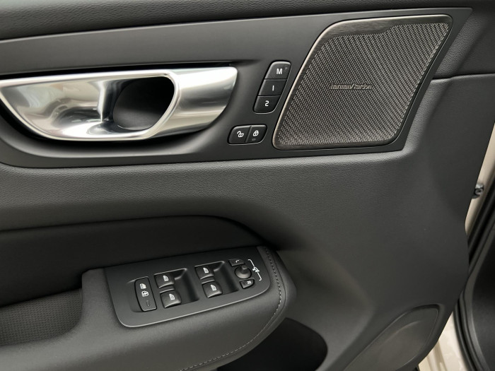 Volvo XC60 T6 AWD AUT RECHARGE DARK PLUS