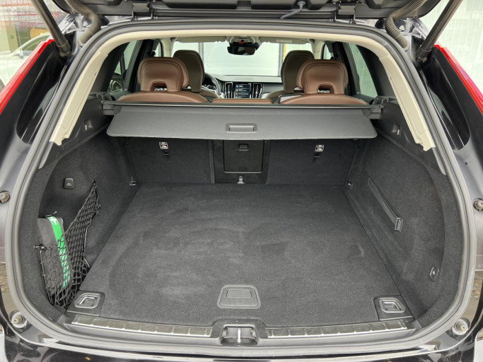 Volvo XC60 B4 AWD INSCRIPTION Aut 1.maj.