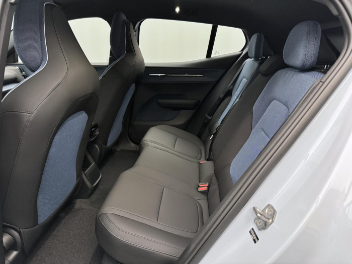 Volvo EX30 PURE ELECTRIC EXTENDED CORE